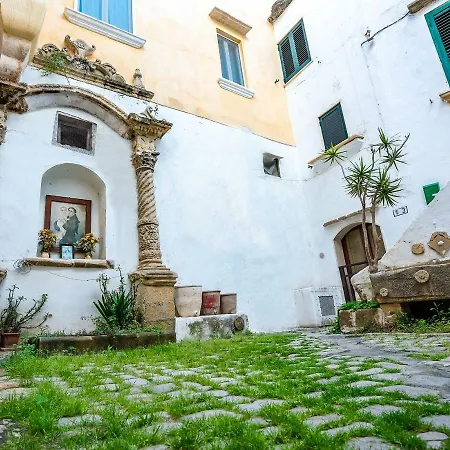 Corte Gallo, Apartment